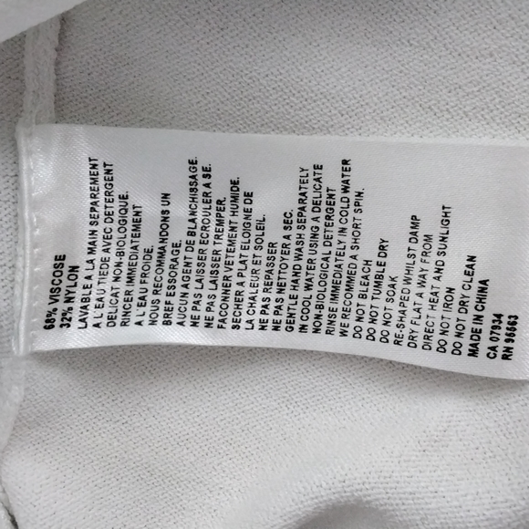 Simon Chang ladies white cardigan, size XL - Picture 8 of 8